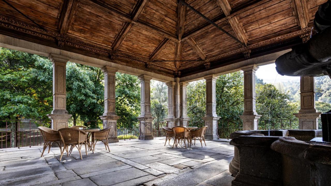 Pousada Mosteiro De Guimarães Extérieur photo The interior of the pavilion
